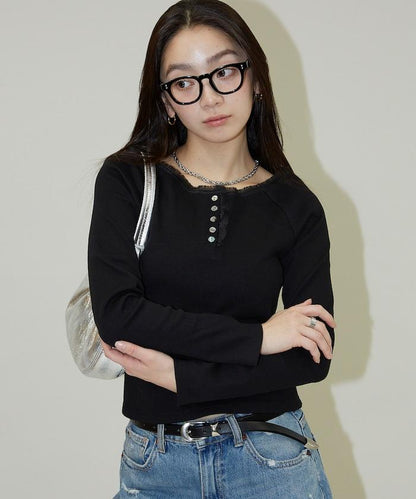 領口蕾絲拼接 長袖 T恤