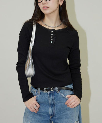 領口蕾絲拼接 長袖 T恤