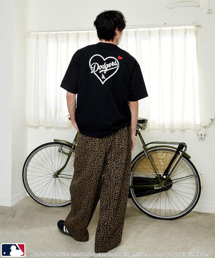 聯名 MLB 後背愛心印花 T恤