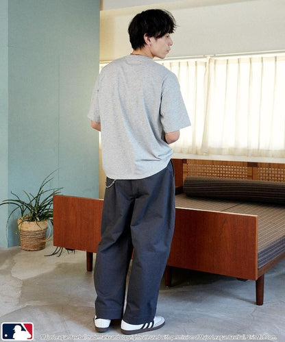 MLB 聯名款 小花刺繡 點綴設計 T恤