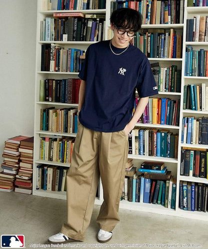 MLB 聯名款 小花刺繡 點綴設計 T恤