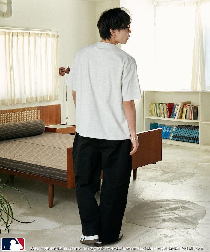 MLB 聯名款 小花刺繡 點綴設計 T恤