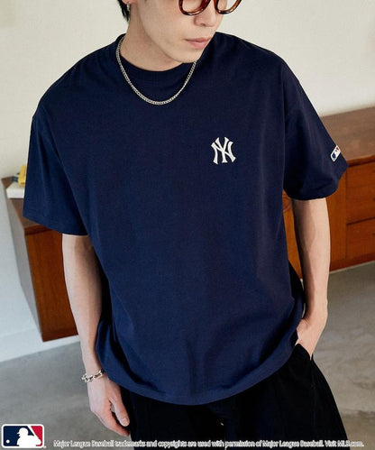 聯名 MLB 後背頭巾印花 T恤