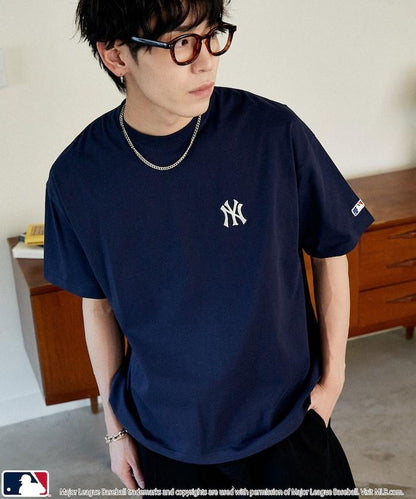 聯名 MLB 後背頭巾印花 T恤