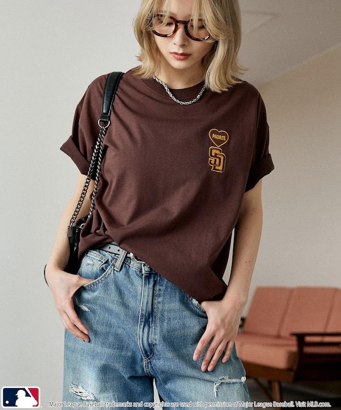 聯名款 MLB 單點心形圖案 T恤