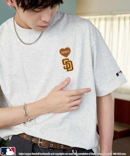 聯名款 MLB 單點心形圖案 T恤