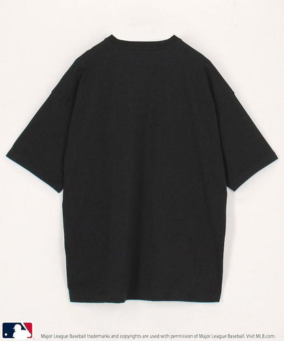 聯名款 MLB 單點心形圖案 T恤