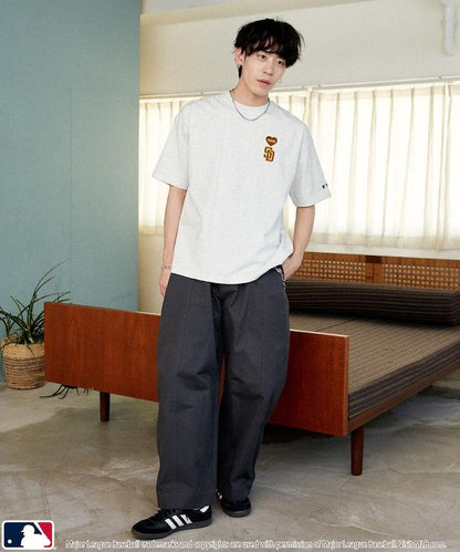 聯名款 MLB 單點心形圖案 T恤