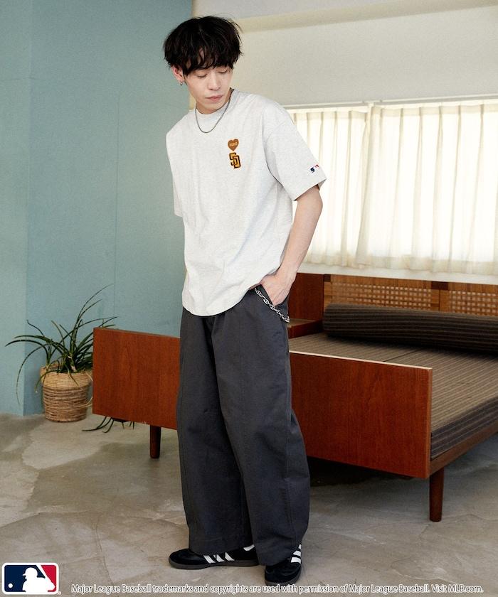 聯名款 MLB 單點心形圖案 T恤