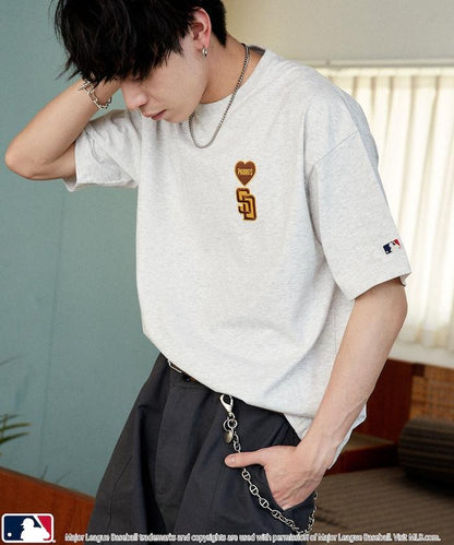 聯名款 MLB 單點心形圖案 T恤