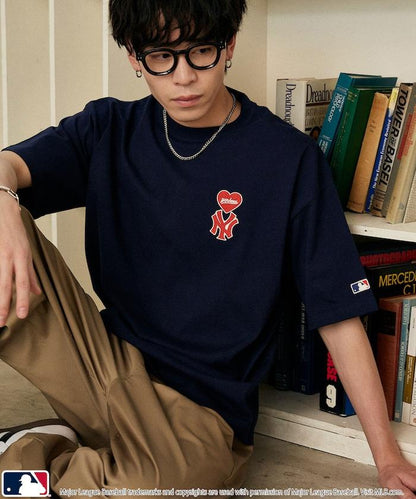聯名款 MLB 單點心形圖案 T恤