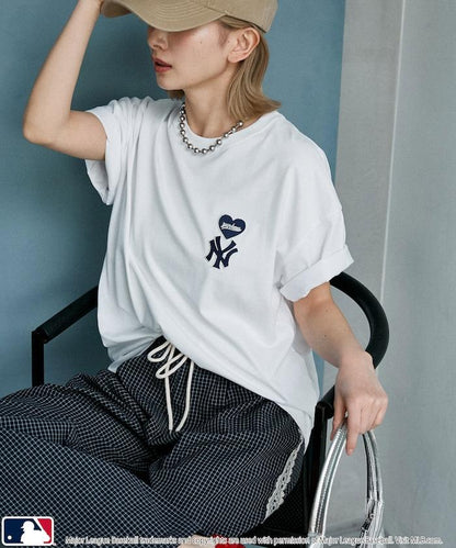 聯名款 MLB 單點心形圖案 T恤