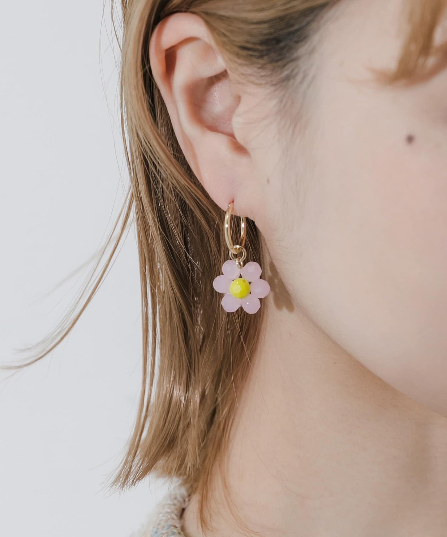 花朵珠飾圓環耳環