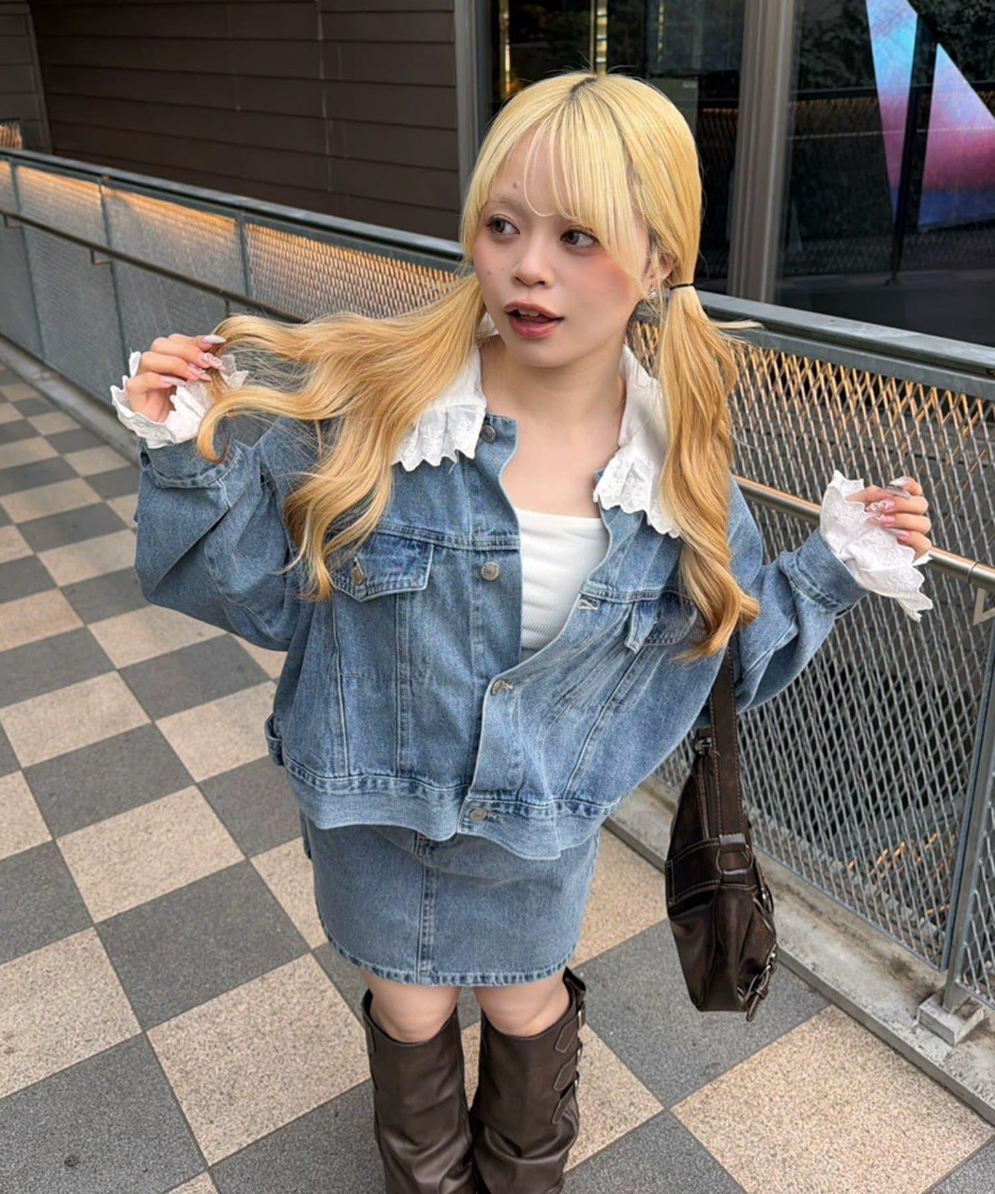 蕾絲可拆卸 大翻領 牛仔外套 【RMAF】 (Note: 英文/字母 RMAF 原樣保留)