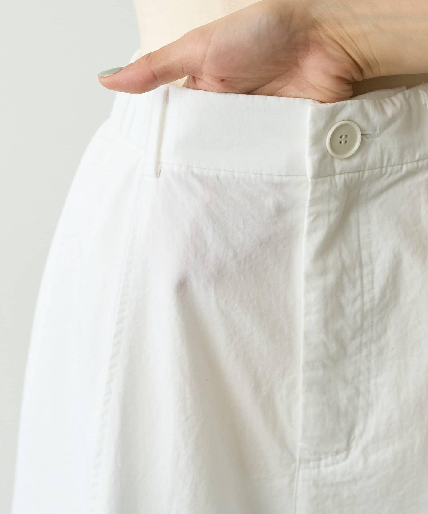 棉質彎刀版型褲子