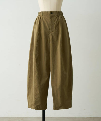 棉質彎刀版型褲子