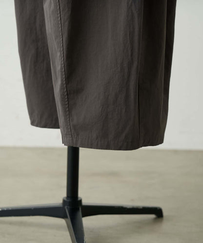 棉質彎刀版型褲子