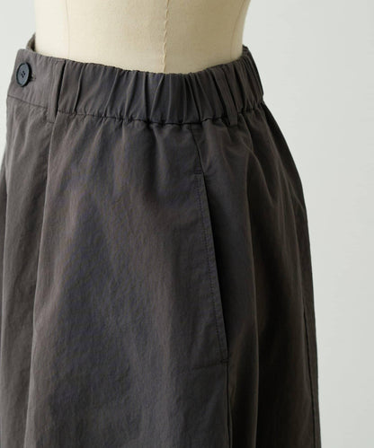 棉質彎刀版型褲子