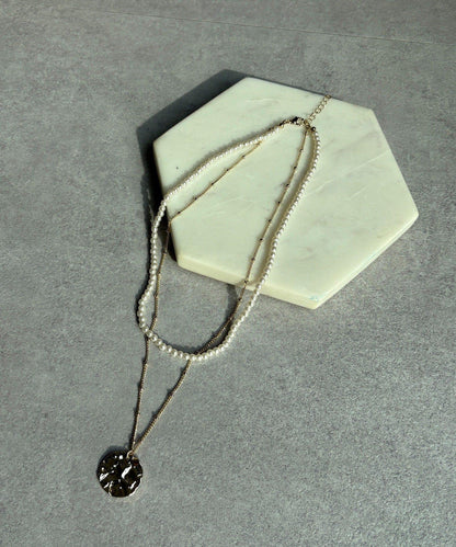 珍珠金屬片疊戴項鍊