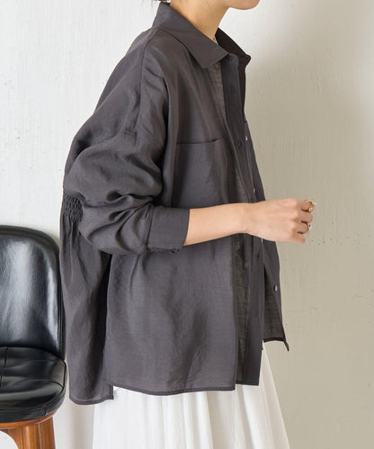 後弧形抽褶設計襯衫