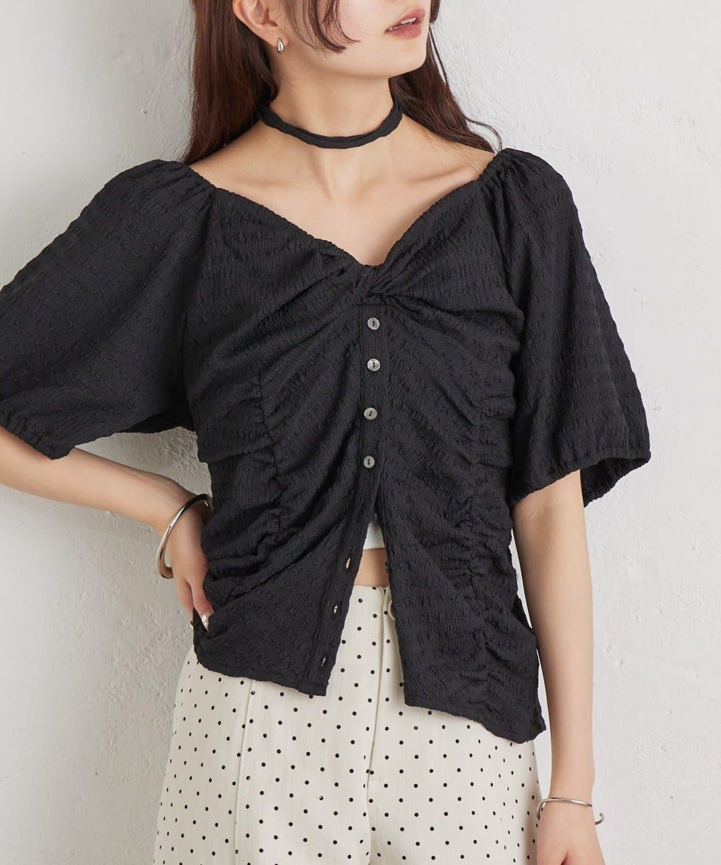 心形領泡泡袖襯衫