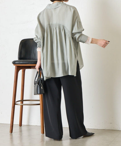 後弧形抽褶設計襯衫