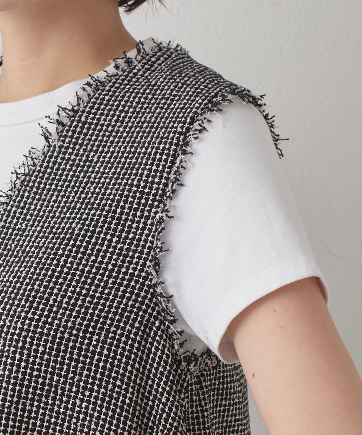 Drawing Numbers 飛白紋荷葉擺馬甲