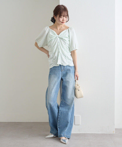 心形領泡泡袖襯衫