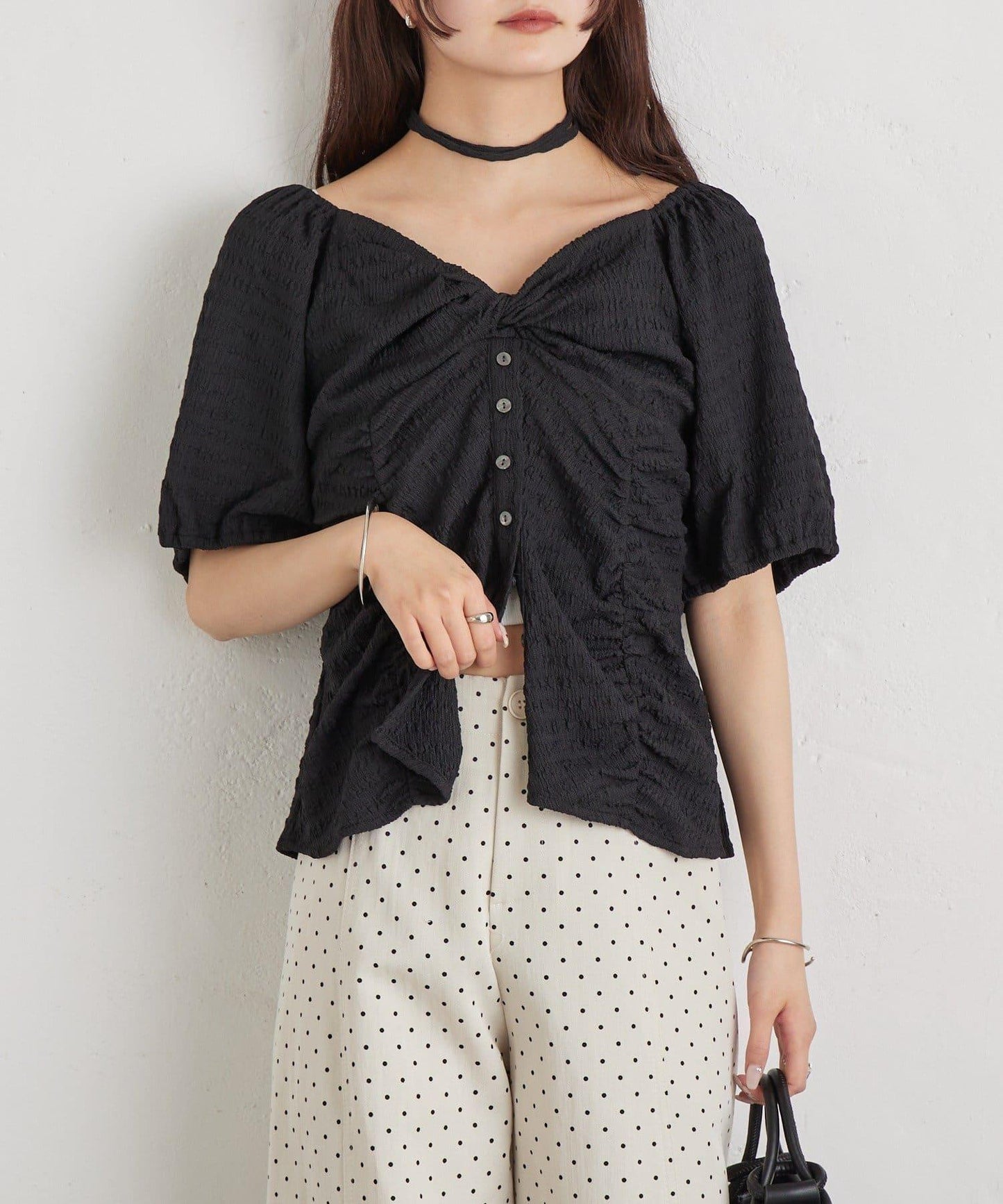 心形領泡泡袖襯衫