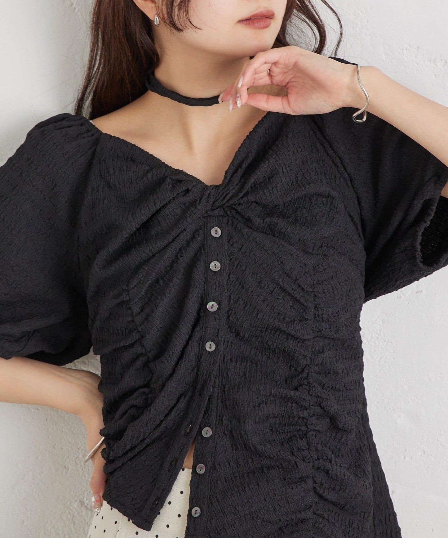 心形領泡泡袖襯衫