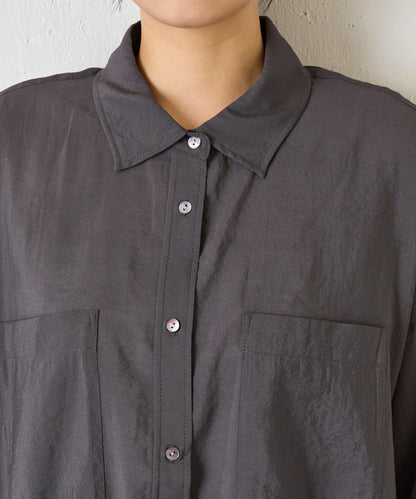 後弧形抽褶設計襯衫