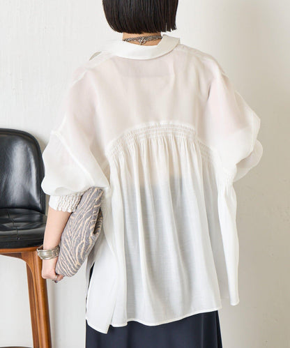 後弧形抽褶設計襯衫