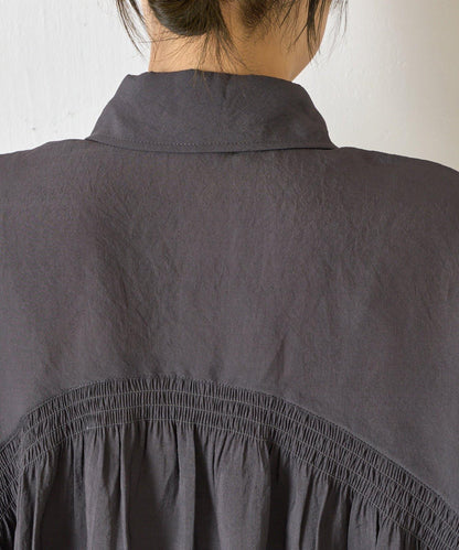 後弧形抽褶設計襯衫