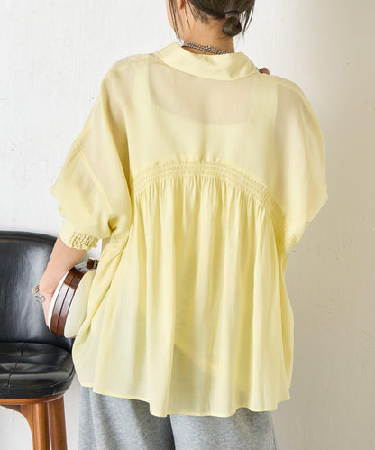 後弧形抽褶設計襯衫