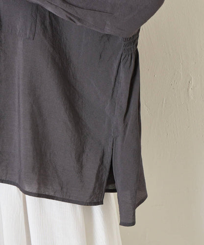 後弧形抽褶設計襯衫