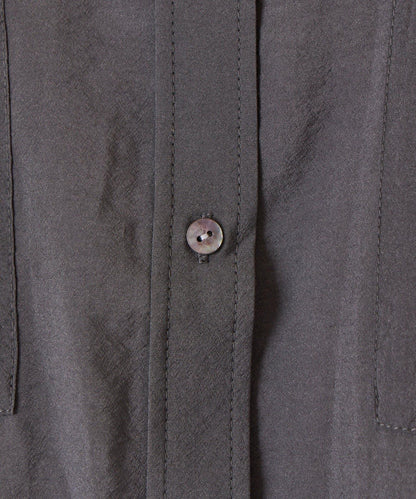 後弧形抽褶設計襯衫