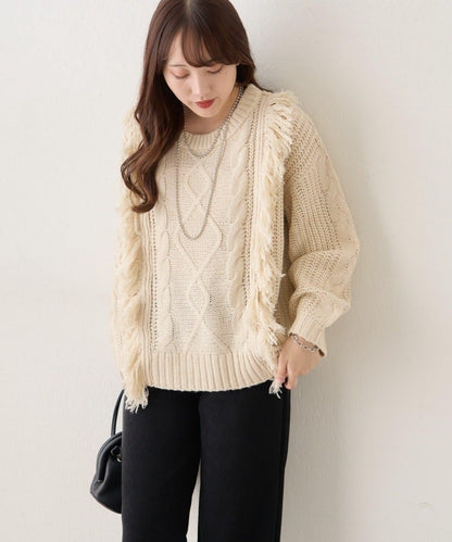 流蘇圓領設計套頭上衣