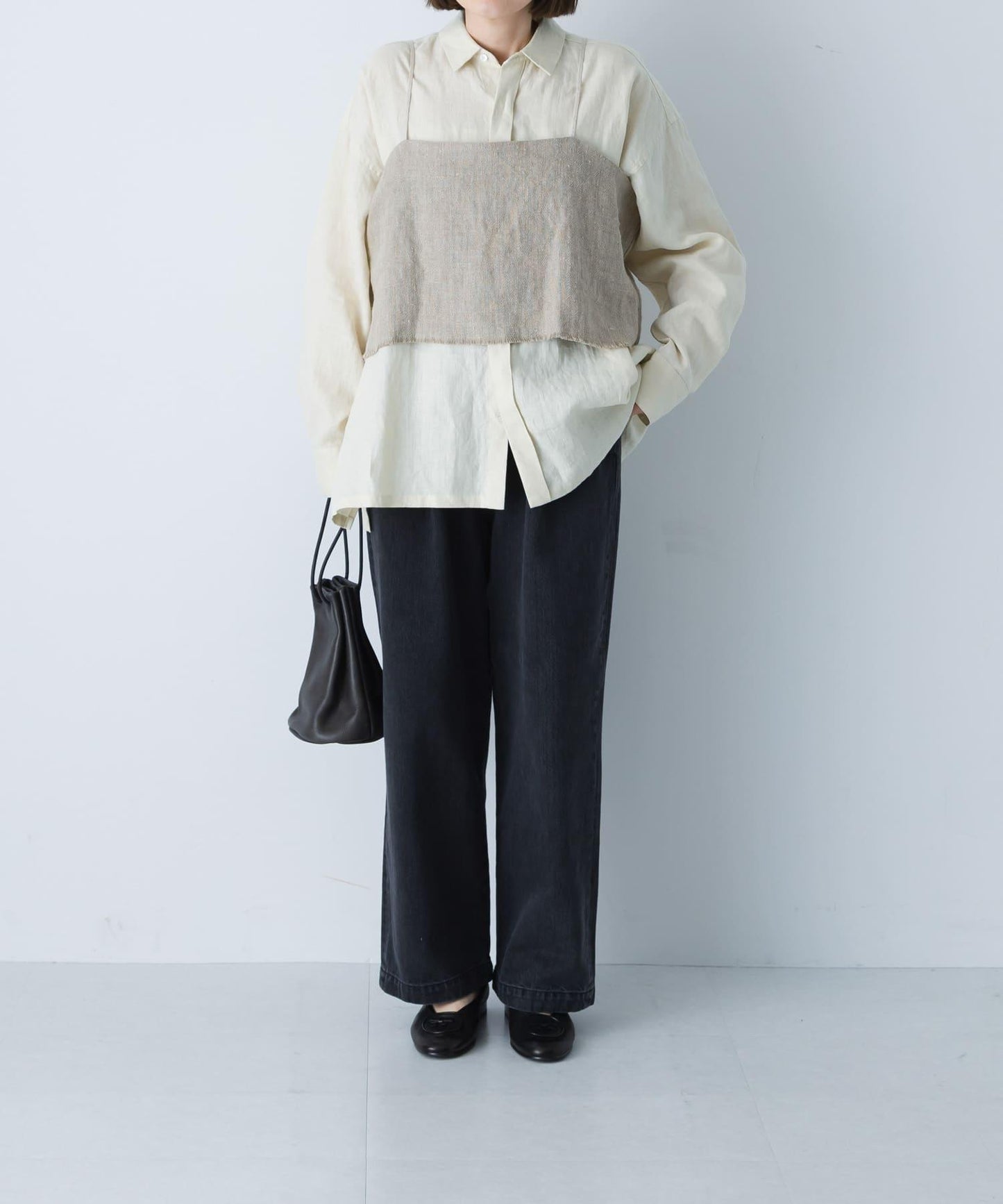 亞麻經典盒型寬鬆襯衫