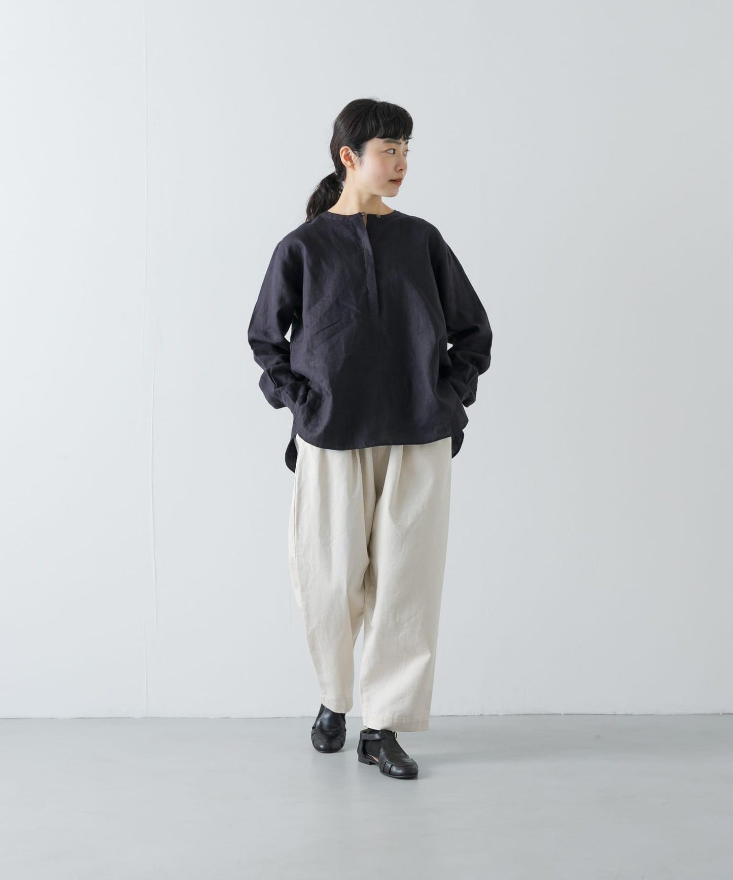 亨利領 寬鬆版型 亞麻襯衫