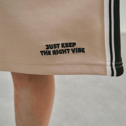 成套搭配 校園適用 側邊條紋 休閒短褲