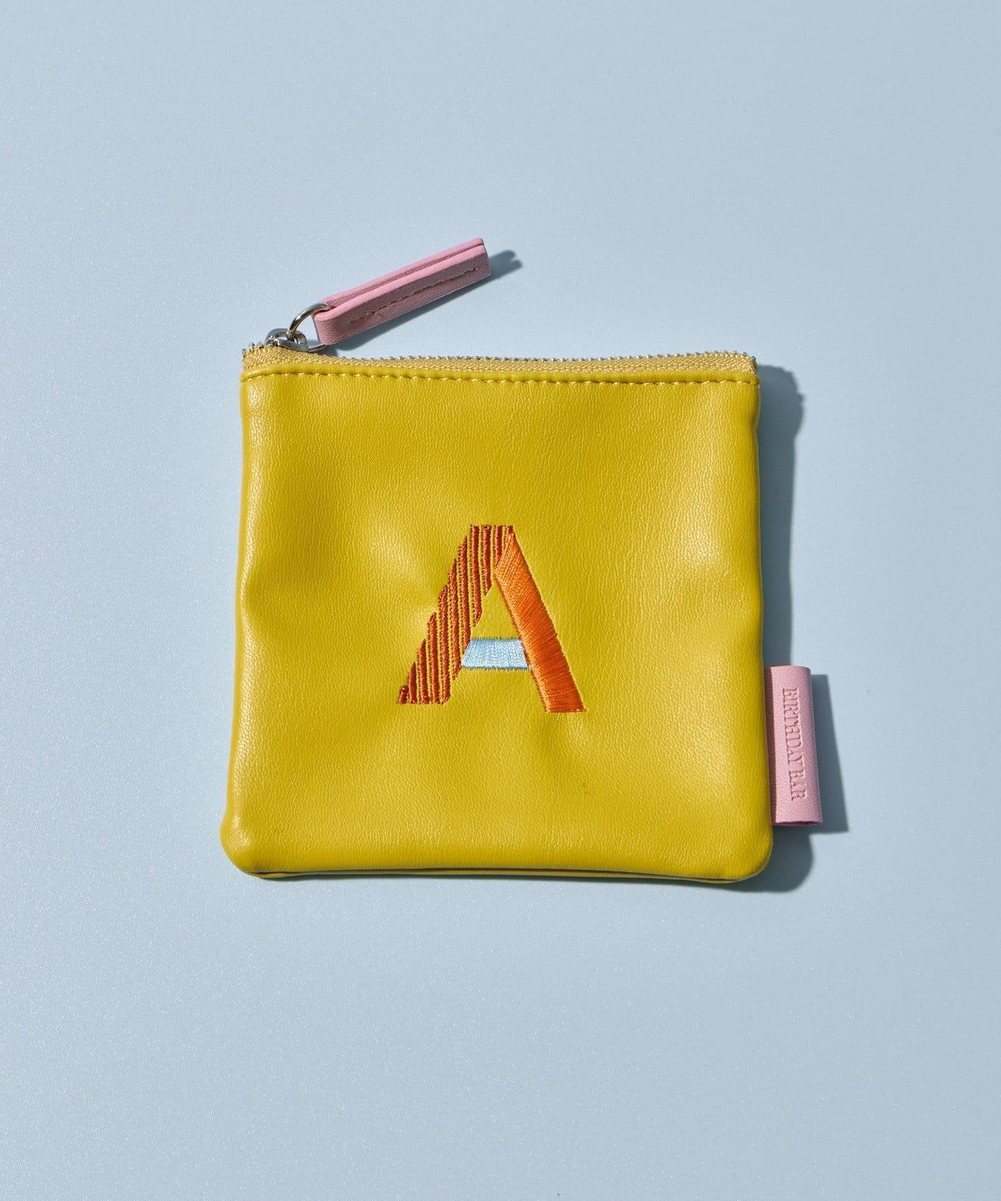 Kindly Yours 仿皮字母迷你收納包