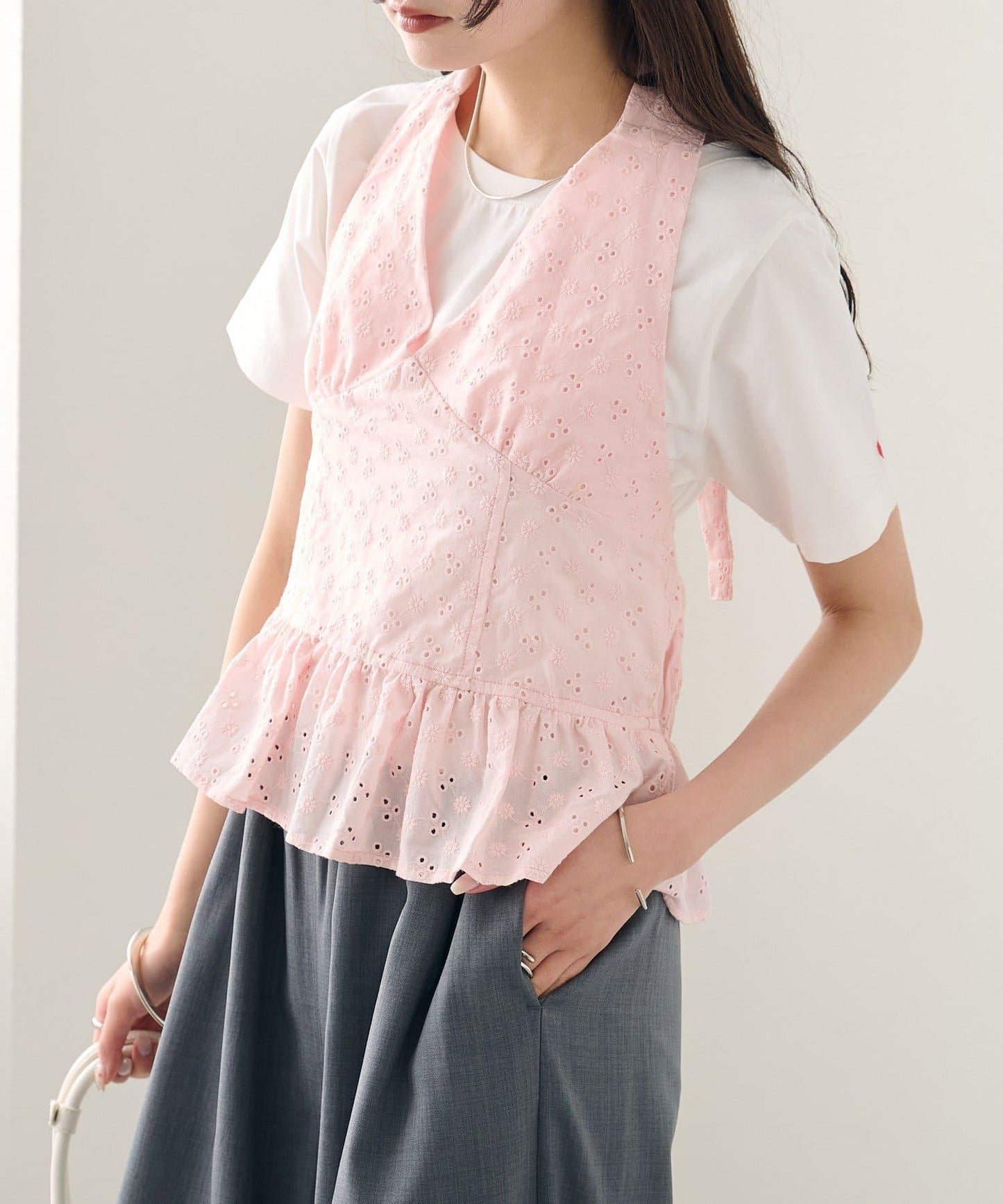 棉質刺繡露背上衣