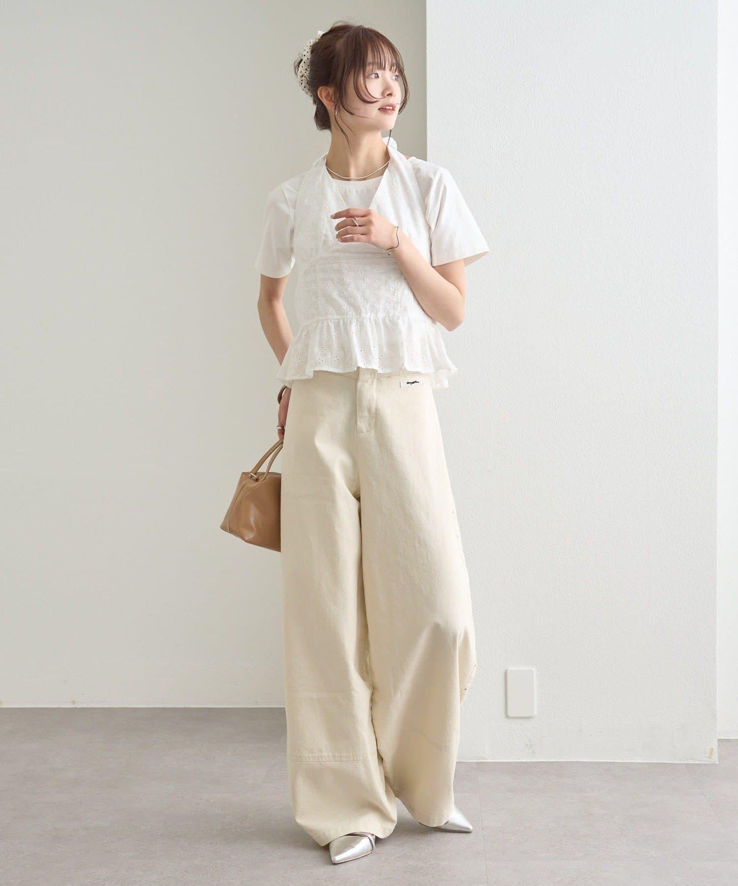 棉質刺繡露背上衣