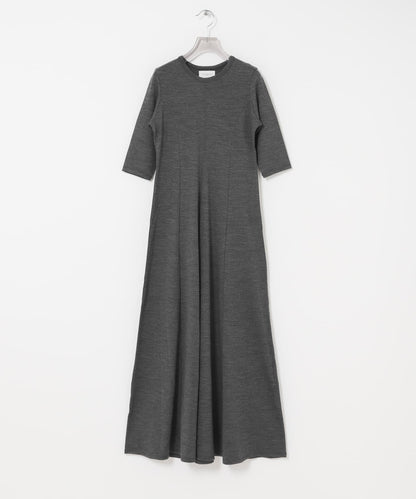 new basic WASHABLE WOOL FLARE 連衣裙