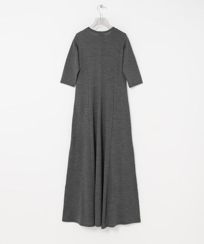 new basic WASHABLE WOOL FLARE 連衣裙