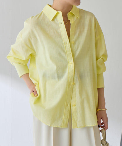 清爽亞麻混後扭結設計襯衫