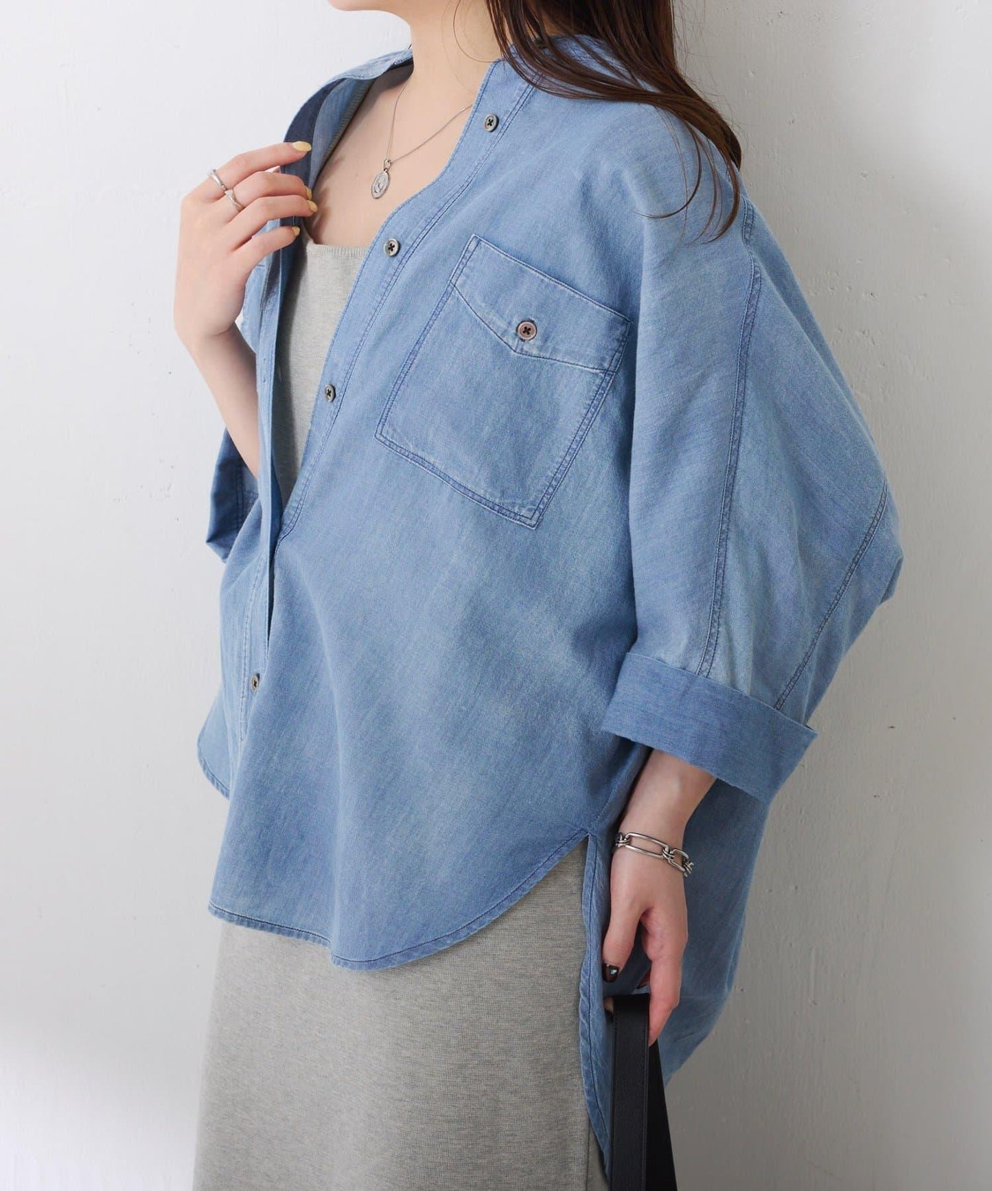 可調節衣長 輕薄牛仔 蝙蝠袖 Q.anos 襯衫