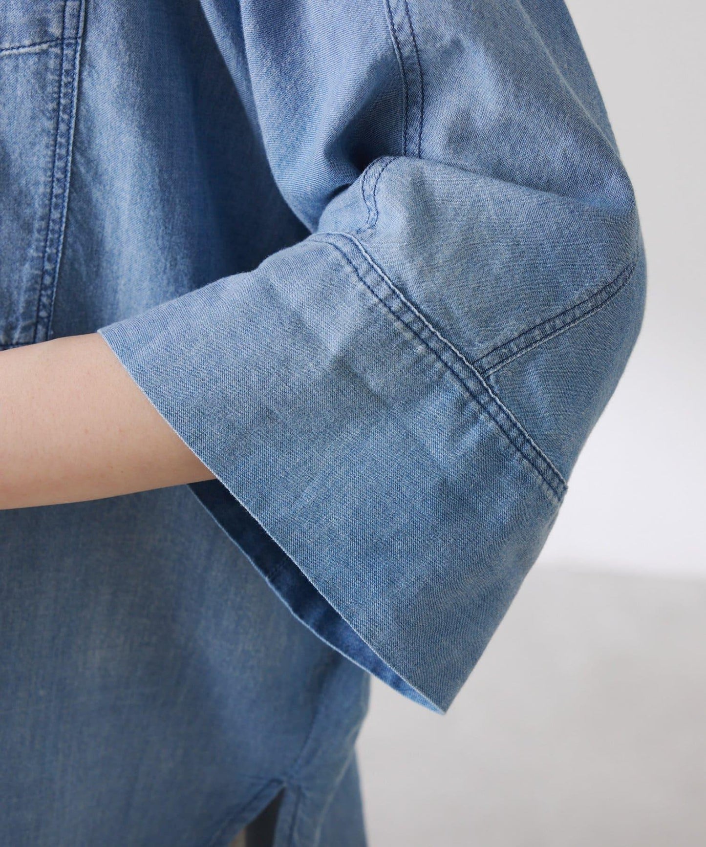 可調節衣長 輕薄牛仔 蝙蝠袖 Q.anos 襯衫