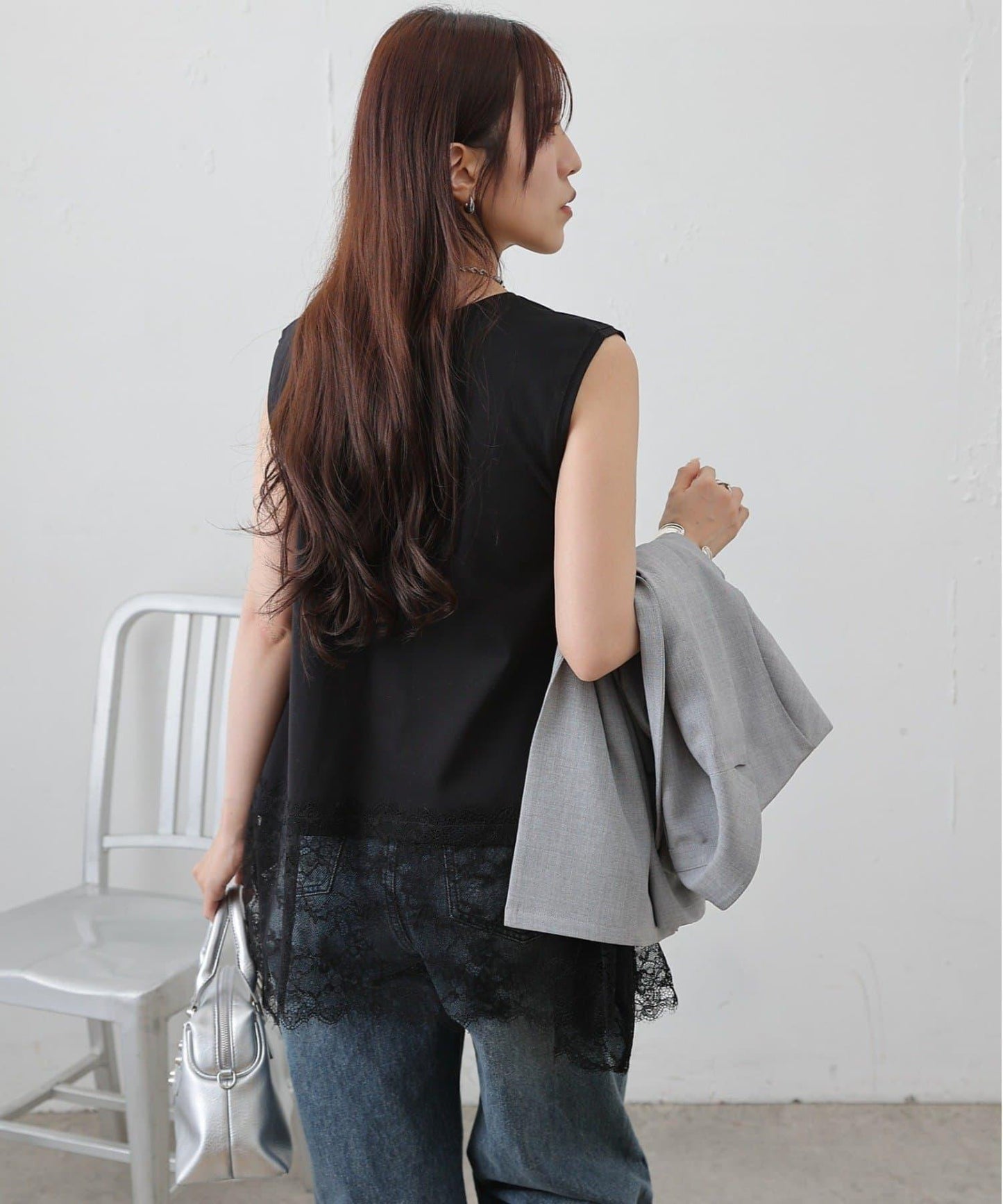 蕾絲下襬 不規則下襬 無袖 套頭上衣