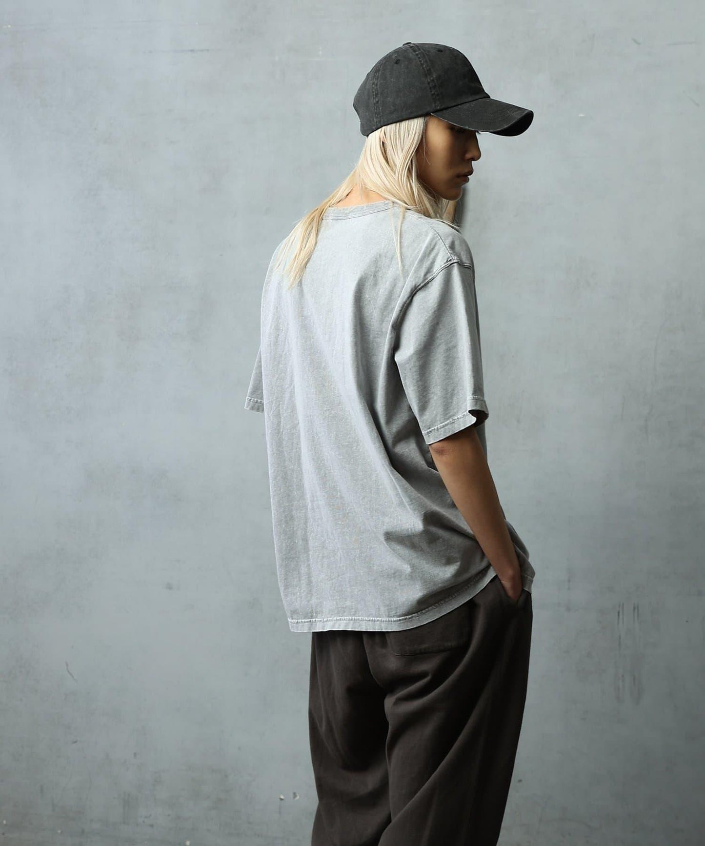 paradigm 生物酶洗褪色圓領短袖T恤